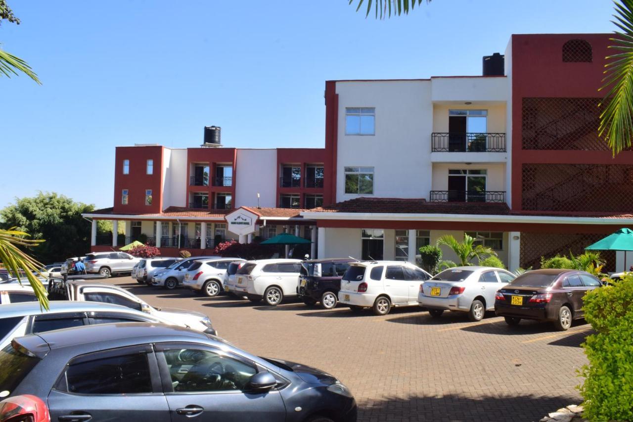 Meru Slopes Hotel Extérieur photo