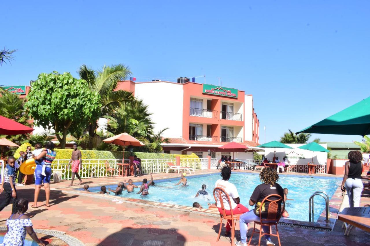 Meru Slopes Hotel Extérieur photo