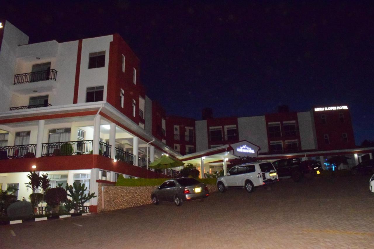 Meru Slopes Hotel Extérieur photo