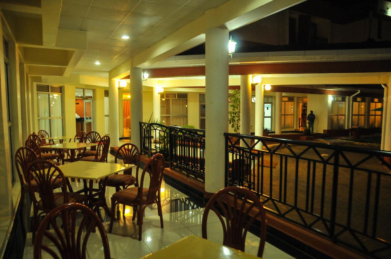 Meru Slopes Hotel Extérieur photo